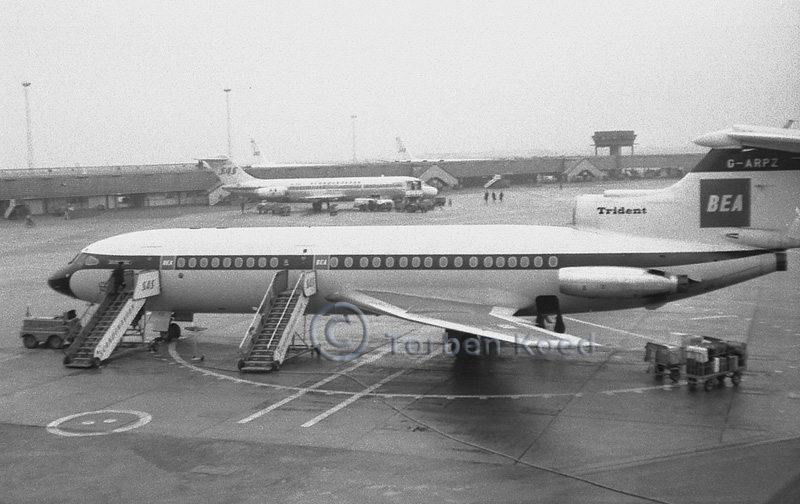 BEA Hawker Siddeley HS121Trident 1C G-ARPZ c/n 2128 at Kastrup Airport with a SAS Douglas DC-9